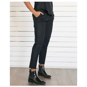Zyia Black Everywhere Pants